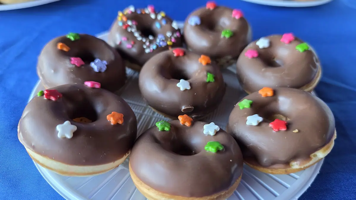 Who Cult Coffee and Donuts – doughnut shop in Hencastel, Bridgend